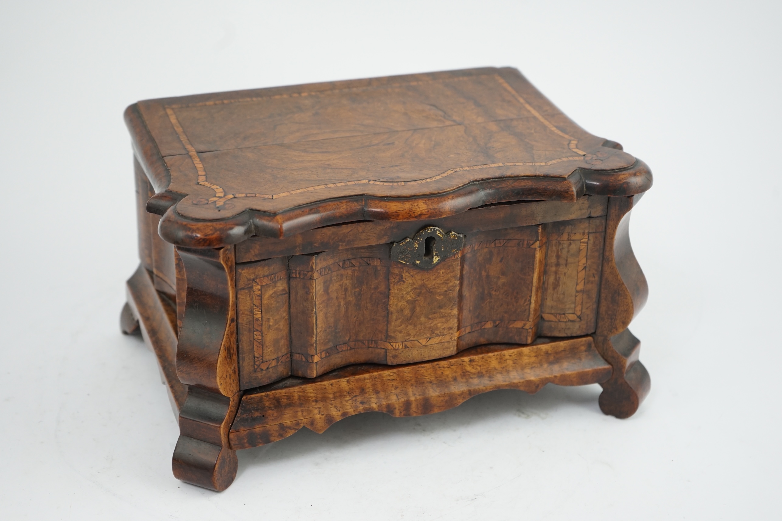 An early 18th century Dutch walnut casket